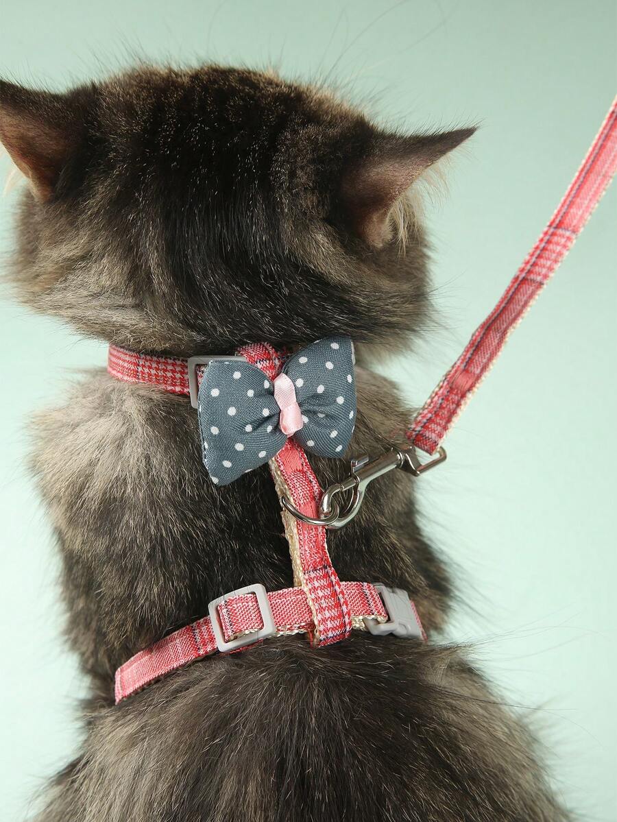 1 chiếc nơ và dây xích - Dây nịt thú cưng bằng polyester chống thoát hiểm thoải mái, thích hợp cho mèo đi dạo, thiết kế áo vest năng động dễ điều khiển với vòng chữ D, không siết cổ, chỉ giặt tay - Nhiều màu - Xem 1