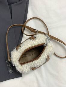 浪漫可爱高端毛绒马鞍包，时尚毛绒边缘手提包，百搭日式单肩斜挎包 - 白色 - 查看 8