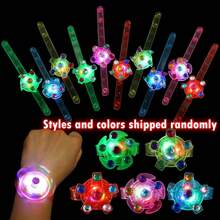 5 件发光派对礼品 LED 手链和 LED 戒指教室夜光霓虹灯派对用品礼品袋生日、嘉年华奖品、皮纳塔礼品袋礼品 LED 发光指尖陀螺手链夜光派对礼品发光旋转环减压玩具派对礼品用品 - 彩色 - 查看 15