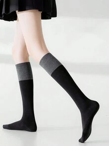1 双女士黑灰色拼接及膝袜，时尚中长袜，潮流单品学院风，适合日常穿着 - 常規款 - 查看 4