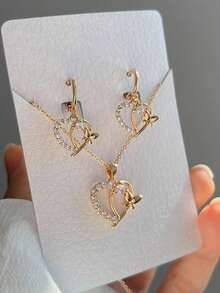 Bộ trang sức nổ Everything Alloy Butterfly Pendant Necklace Fashion Diamond Heart Stud Earrings Set Women - Nhiều màu - Xem 1