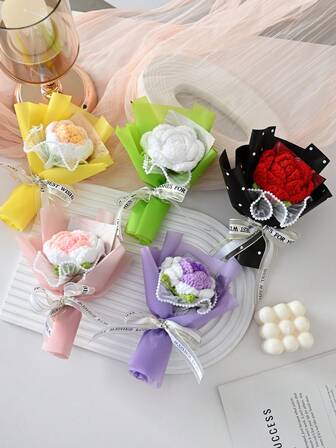 1pc Simulated Rose Knit Bouquet With Gift Bag, Suitable As A Small Gift For Friends On Valentine's Day, Christmas, Mother's Day, And Daily Holiday Souvenirs With Bouquets