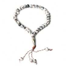 33 颗珠子的塑料手链，适合日常佩戴 - 白色 - 查看 10