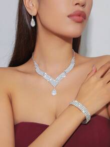 Women's Silver Rhinestone Necklace Evening Wear Metal Chain Bag 4 Pieces Women's Rhinestone Evening Wear Clutch Bag, Bridal Wedding Necklace Pendant Flash Wallet, Suitable For Party, Wedding, Ball, Dinner/Banquet, Wedding Dress, Formal Dress, Prom Dress, Birthday Dress, Party Dress