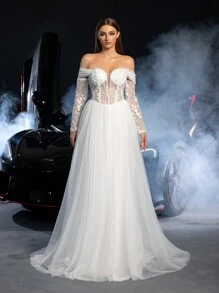 优雅露肩长袖系带露背花卉串珠婚纱，白色新娘礼服 - 白色 - 查看 2