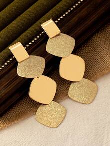 一对几何方形吊坠耳环，百搭款式，适合女性参加派对、聚会、日常佩戴，也是节日礼物的理想之选。 - 耳環 - 查看 4