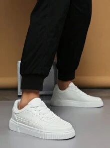 أحذية رياضية رجالية كاجوال جديدة، أحذية داخلية مريحة وقابلة للتنفس ومانعة للانزلاق ذات رقبة منخفضة باللون الأبيض، متعددة الاستخدامات للمراهقين في الأيام الصيفية الكاجوال، للرياضة الخارجية، رحلات العطلات، هدايا التخرج، اكسسوارات فساتين أعياد الميلاد، صالة الألعاب الرياضية. - أبيض - مشاهدة 11