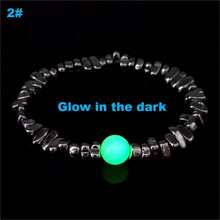 1 件几何不对称光滑夜光串珠手链，适合女性在假期佩戴 - 彩色 - 查看 15