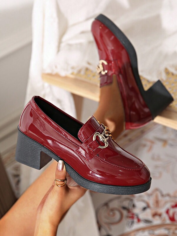 Damskie, nowe, błyszczące, lakierowane, skórzane, łańcuszkowe, wysokie czółenka na obcasie