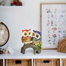 Decorative Owl Couple Statue Trunk Ornament Shelf Living Room - 紅色和藍色 - 查看 2
