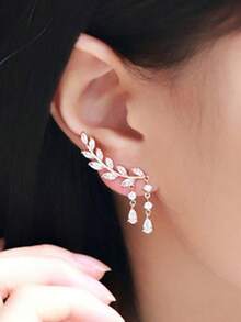 1 Đôi Hoa tai thả hình lá tua rua thanh lịch - Đá Zirconia tươi khảm siêu nhỏ, Kiểu dáng đơn giản và thời trang, Thiết kế kẹp, Tươi mới và thanh lịch, Hoàn hảo để đeo hàng ngày - một cặp - Xem 3