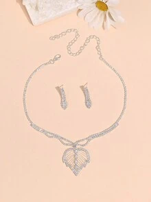 1 Bộ gồm 1 Đôi Hoa Tai + 1 Dây Chuyền + 1 Hộp Quà Tặng, Dây Chuyền Và Hoa Tai Mặt Lá Phong Rỗng Zirconia Lấp Lánh Sang Trọng Tối Giản Của Hàn Quốc Dành Cho Nữ, Bộ Trang Sức Dự Tiệc Cưới Cô Dâu - Bạc - Xem 5