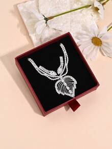 1 Bộ gồm 1 Đôi Hoa Tai + 1 Dây Chuyền + 1 Hộp Quà Tặng, Dây Chuyền Và Hoa Tai Mặt Lá Phong Rỗng Zirconia Lấp Lánh Sang Trọng Tối Giản Của Hàn Quốc Dành Cho Nữ, Bộ Trang Sức Dự Tiệc Cưới Cô Dâu - Bạc - Xem 12