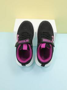 أحذية كاجوال مضاءة بشكل قلب للأطفال والمراهقين من الجنسين، باللون الأسود والوردي والرمادي، من القماش الشبكي المتنفس، مناسبة للمدرسة والحفلات