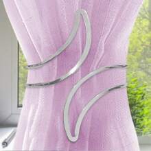 1pc/2pcs Crescent Hollow Curtain Buckle, Fashionable Hollow Moon Metal Curtain Clips, Used For Securely Fixing Curtains, Home Decor Accessories - Multicolor - View 5