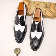 Oxford-Schuhe für Herren Große Größen, Brogue-Design, Flügelkappe, Patchwork Schwarz & Weiß, formelle Abendschuhe, Hochzeitsfeier, Business, Mode, vielseitig, Herren-Lederschuhe