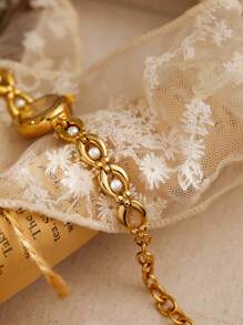 1pc Women's Gold French Retro Pearl Design Casual Watch, Suitable For Social Gatherings, Party Attendance, Daily Wear, Holiday Gift