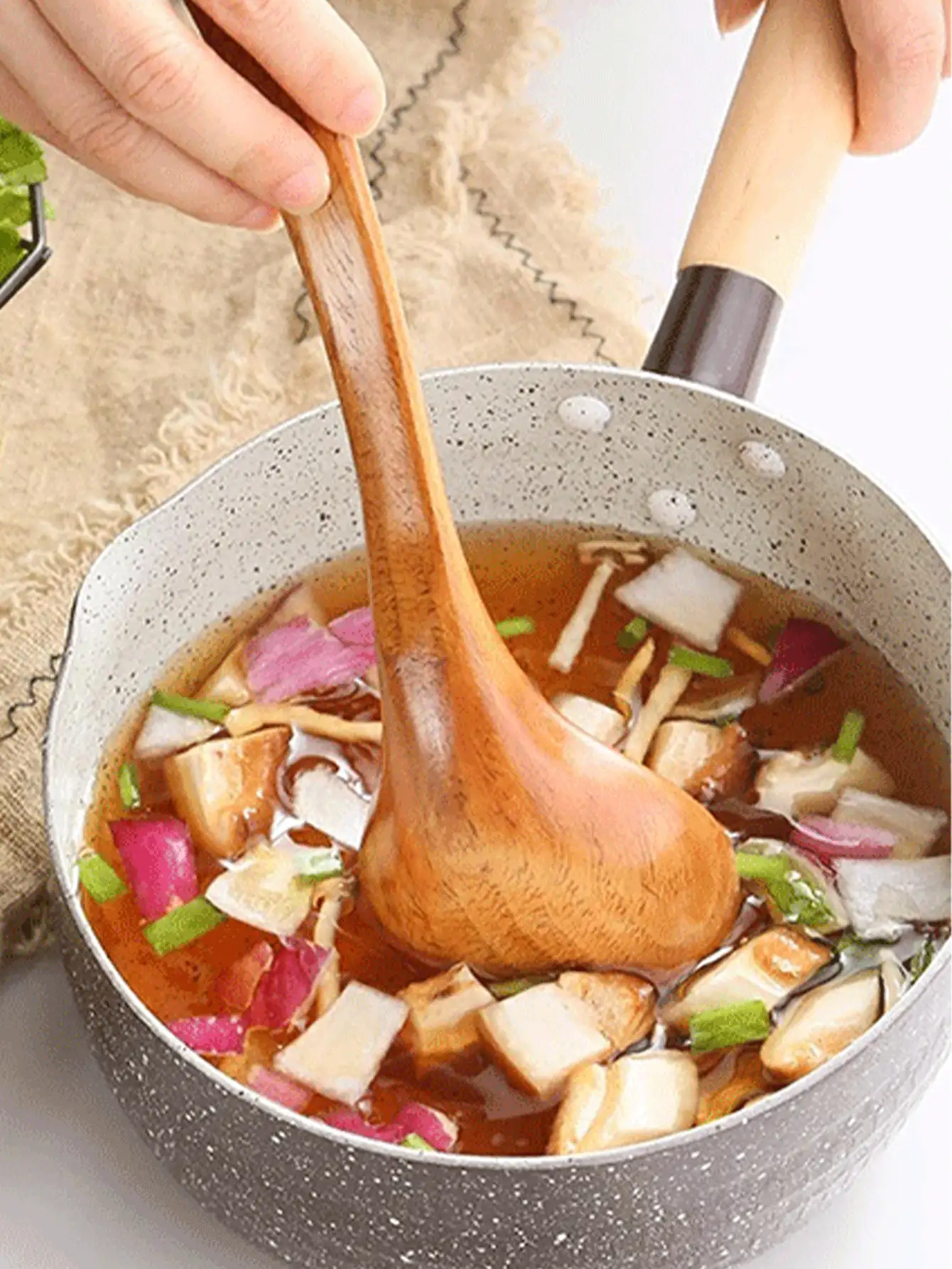 1 Stück Holzsuppen-Kelle, Holz-Porridge-Löffel mit langem Griff, handgefertigter Holzküchenlöffel, Holzrührlöffel für Zuhause, massiver Holzsuppen-Löffel, Holzlöffel, Suppenlöffel mit langem Griff für Kochtöpfe, zum Gebrauch von Holzlöffeln, Holzsuppen-Löffel mit langem Griff, für Gerichte, Reis, Salat, Küchenutensilien-Löffel, zum Kochen, Küche, Essen