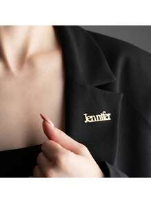Broche personalizado con nombre - Insignia de acero inoxidable personalizada para el Día de la Madre, cumpleaños, boda y ceremonia de graduación - Diseño elegante y minimalista - Multicolor - Ver 1