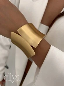 2 chiếc vòng tay bản rộng kiểu cổ điển phóng khoáng, nhiều chi tiết, bất đối xứng, phong cách punk tối giản, dày dặn, vàng và bạc, co giãn, thích hợp cho phụ nữ đi làm hàng ngày, dự tiệc, quà tặng ngày lễ, trang sức quyến rũ cho kỳ nghỉ. - Quét vàng - Xem 3