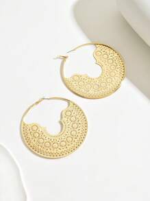 1 Pair Vintage Oversized Hollow Floral Pattern Totem Metal Geometric Drop Hoop Earrings For Women