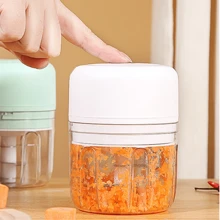 Electric Garlic Masher, Portable Mini Garlic Chopper, Garlic Blender, Household Electric Garlic Press, Wireless Garlic Mincer, Garlic Slicer, Portable & Compact Design, Easy To Use Kitchen Tool