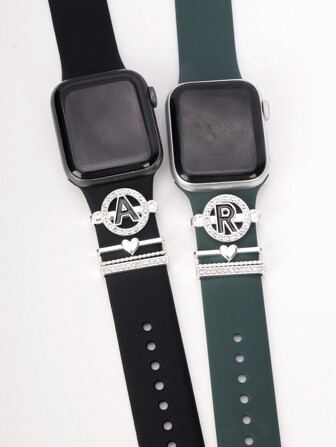 4 st/set moderiktiga silverfärgade klockarmband med 26 bokstäver, kompatibel med -armband och alfabetstillbehör, kompatibel med Galaxy Watch-armband, dekorring, perfekt födelsedagspresent