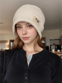 1 件字母图案涤纶羊毛针织冬季无檐便帽，秋冬
