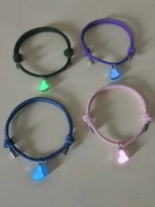 ATLVXJL Set de 4 piezas de joyería de trébol de cuatro hojas que brillan en la oscuridad para mejores amigos/hermanos/parejas, pulseras decorativas trenzadas activadas por la oscuridad, regalo de verano para parejas, madres, mujeres - Multicolor - Ver 6