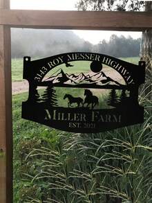 Decoración de pared personalizada de hierro forjado con logotipo de granja, vacas, caballos, cerdos, pollos, monograma personalizado para el hogar rústico. Decoración de pared personalizada con logotipo de granja, vacas, tractores, monograma para entrada, puerta principal y ambientación de regalo para familia, amigos, fiestas, graduación - Negro - Ver 10