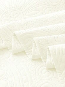 3 Pieces Of Solid Color Quilt Set With Creative Circular Pattern Design. Suitable For All Seasons, Soft And Comfortable Bedding Set, (Include 1 Quilt + 2 Pillowcases). - White - View 9