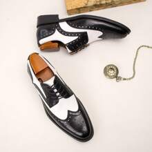 Oxford-Schuhe für Herren Große Größen, Brogue-Design, Flügelkappe, Patchwork Schwarz & Weiß, formelle Abendschuhe, Hochzeitsfeier, Business, Mode, vielseitig, Herren-Lederschuhe