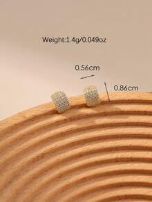 1 Cặp bông tai đinh tán hình học Cubic Zirconia nhỏ nhắn thanh lịch bằng bạc Sterling 925, phù hợp để đeo hàng ngày cho phụ nữ - Vàng - Xem 3
