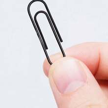 1 kẹp giấy kim loại màu đen, 200 chiếc mỗi hộp, được chế tác tinh xảo và không dễ bị gỉ, kẹp chặt và không dễ tháo rời, thích hợp để cất giữ phong bì, tài liệu, hóa đơn, nhãn phân loại, v.v. - Nhiều màu - Xem 6