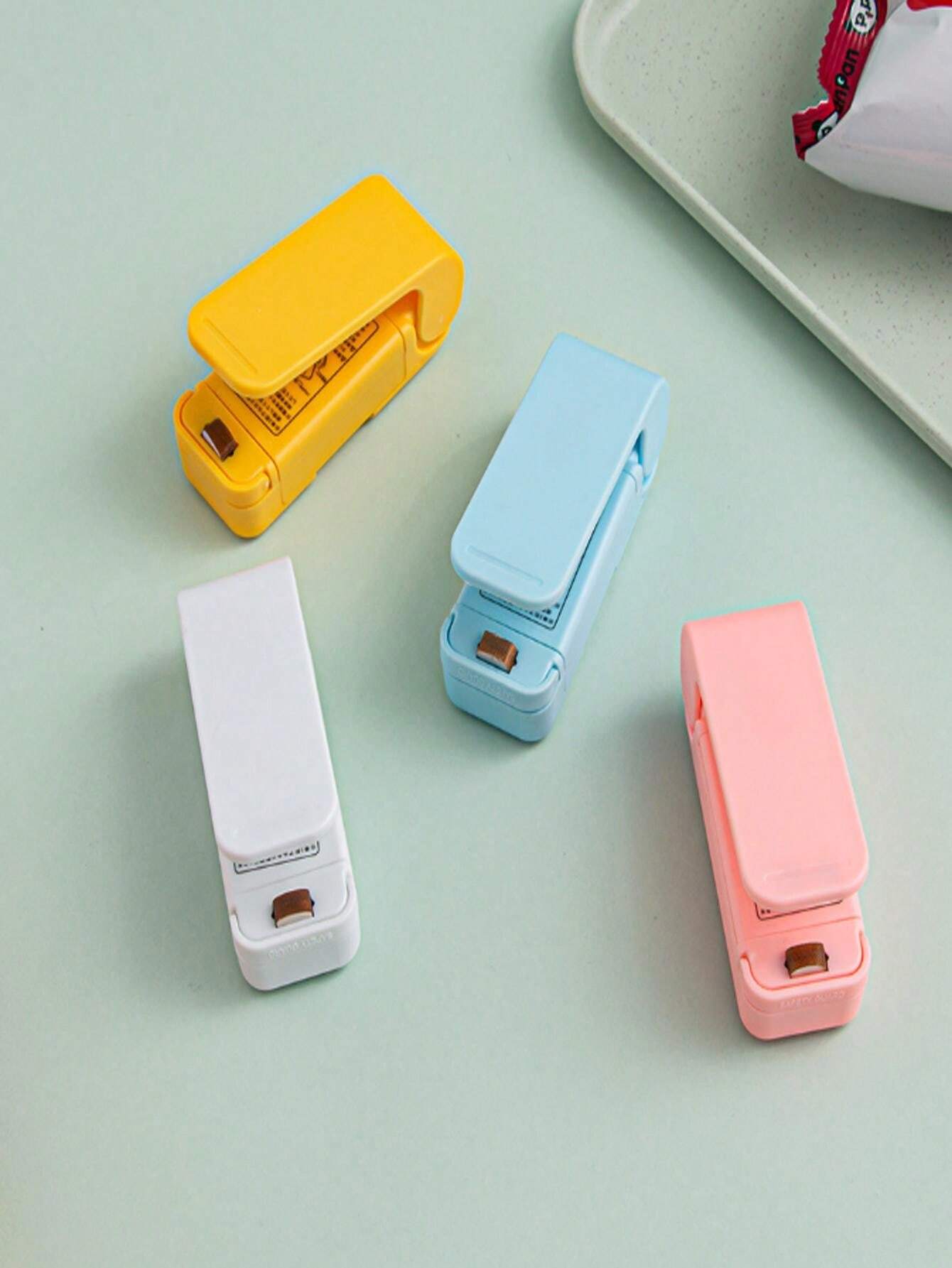 Mini Sealer Small Household Plastic Sealer Snack MoistureProof Sealer