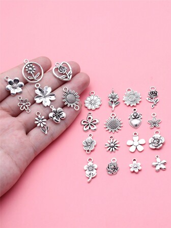 24 piezas de Encantos de flor color plateado antiguo para joyería DIY, 24 estilos, 1 de cada para el Día de San Valentín