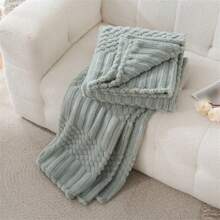 1 pièce Couverture en flanelle polaire rayée douce et moelleuse, lavable en machine, non pelucheuse, pour usage à la maison/au bureau/dans la voiture/en voyage/en fête, convient pour la chambre à coucher, cadeau d'anniversaire ou de remise des diplômes
