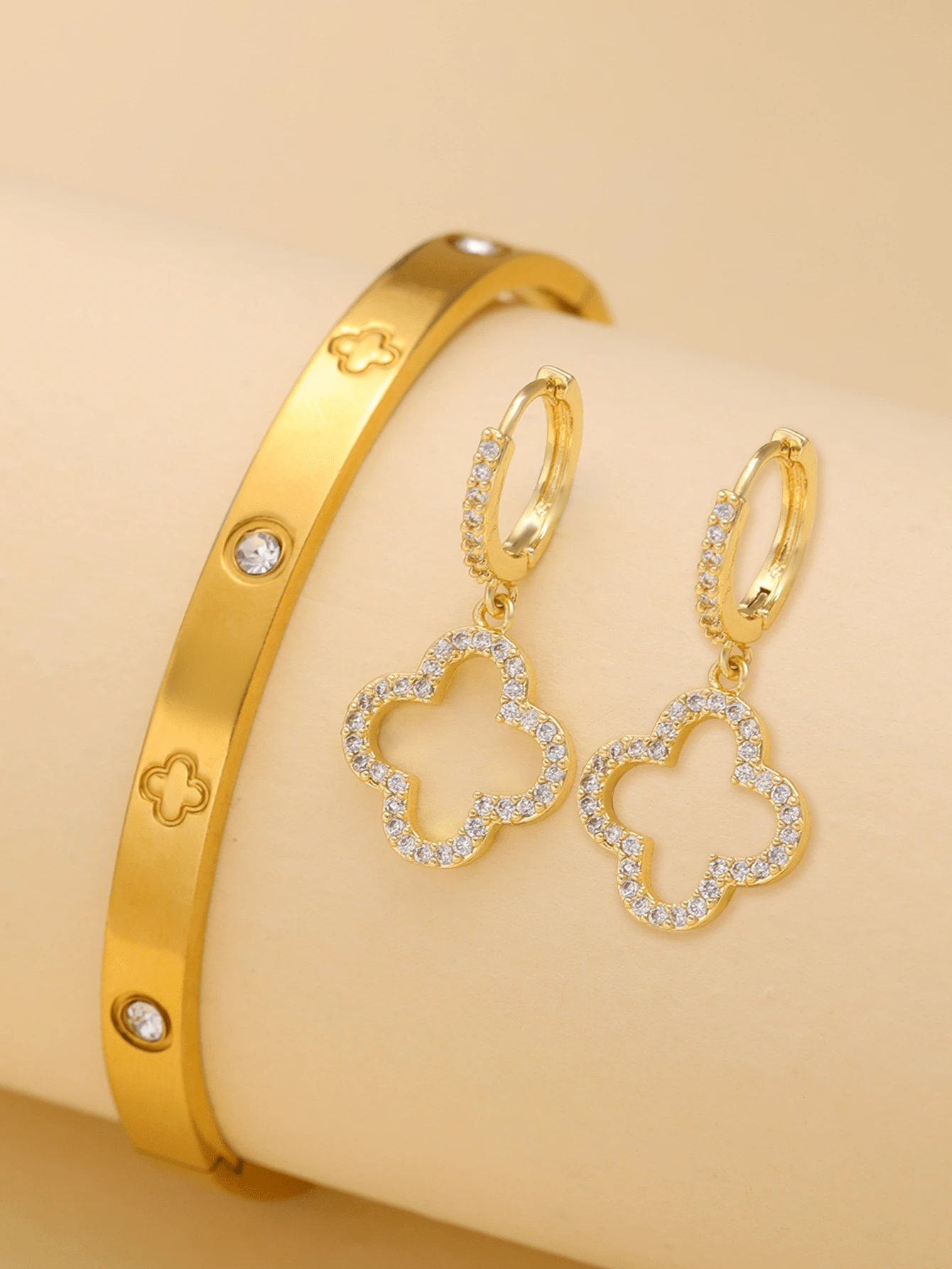 Bộ 2 chiếc vòng tay và hoa tai Lucky Clover bằng thép không gỉ sang trọng dành cho nữ ngày lễ tình nhân, mẹ, mẹ, ngày của mẹ, quà tặng - Vàng - Xem 1