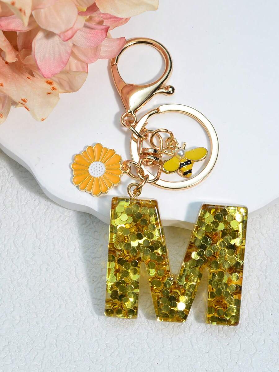 1 móc khóa chữ cái tiếng Anh bằng nhựa có trang trí hoa và ong, phụ kiện treo thời trang làm quà tặng cho bạn bè và mẹ, phong cách Châu Âu và Mỹ - vàng - Xem 1