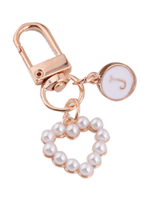 这款包包挂饰采用A-Z字母和心形珍珠钥匙扣设计，风格时尚简约。它适合搭配万圣节装扮，也适合大学生和小学生佩戴。此外，它还可以用作包包挂饰、车钥匙扣，或作为生日、节日、开学季和万圣节的小礼物。 - 彩色 - 查看 14