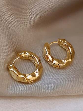 1pair Simple TearDrop Hoop Earrings, Chunky Gold Tone Water Droplet Earrings, U-Shaped Earrings, Oval Hoop Earrings, Stylish And Elegant Lightweight Dainty Women Jewelry, Perfect Gift For Her