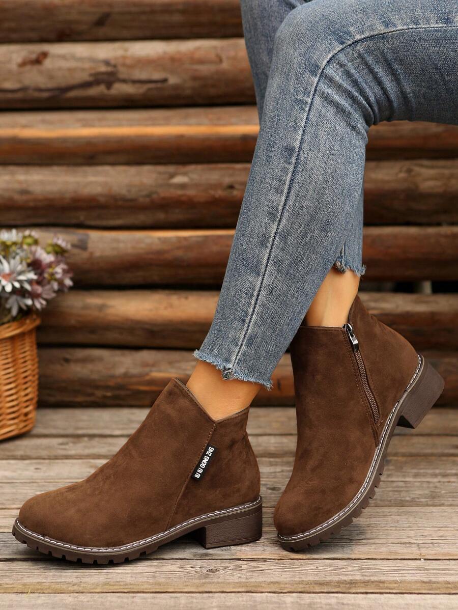 Botines de talla grande con cremallera lateral para mujer, botas de tobillo versátiles y de moda para otoño y primavera