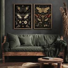 Lot de 2 affiches artistiques sans cadre au style gothique avec des motifs floraux botaniques et des papillons/papillons de nuit. Style esthétique sombre, académique, bohème. Peinture sur canevas minimaliste florale pour décoration de dortoir, appartement, salon, chambre à coucher, maison