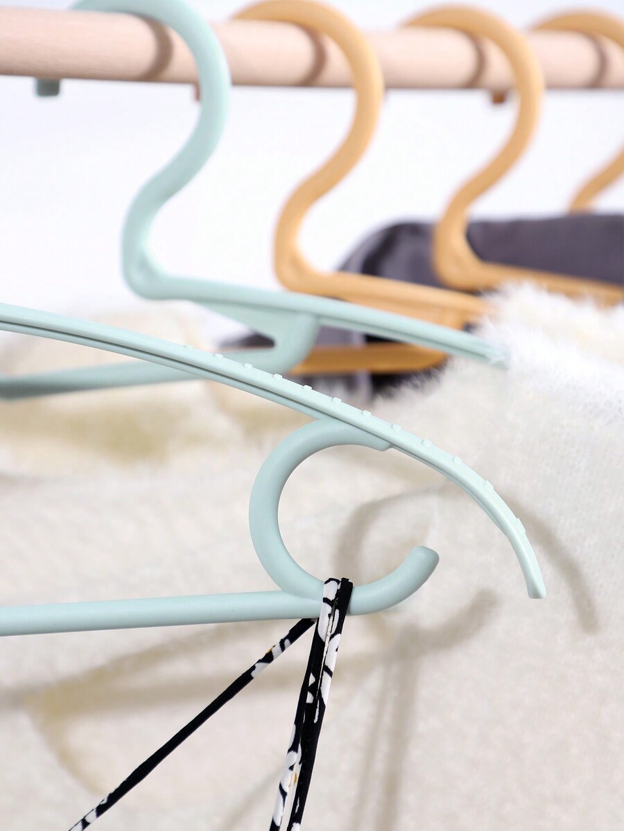 NonSlip Thick Wide Shoulder Clothing Hanger Straps, Space Saving