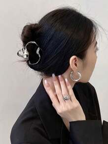 1pc Women's Fashion Minimalist Alloy Bowknot, Wavy, Heart, Snake Shaped Hair Clip, Suitable For Everyday Use