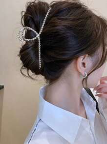 1pc Women's Fashion Minimalist Alloy Bowknot, Wavy, Heart, Snake Shaped Hair Clip, Suitable For Everyday Use