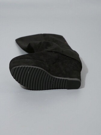 Fall/Winter Slimming Knee-High Boots, Fashion Suede Flared Leg Chunky Heel Outdoor Riding Boots, French Elevated Women Boots