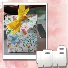 WUPARRSS 1 Piece Of New Foldable Gift Bag Gift Box Decoration Combination Creative Handmade DIY Metal Cutting Mold, High-Quality Carbon Steel Embossed Cutting Die Cardboard Production, Suitable For Scrapbooks, Album Frames, Cards, Envelopes, Invitations, Candle Light Boxes, Embossed Paper, Handmade Creative Production, Birthday Party Celebrations And Other Holiday Gifts Love Friendship Blessing Decoration Excellent Creative Design Cutting Die