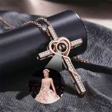 Dây chuyền chiếu Nano hình chữ thập kim cương tình yêu phong cách cổ điển xương đòn chuỗi màu ảnh tùy chỉnh riêng bạn gái bạn gái người yêu hộp quà tặng ngày lễ - Hoa hồng vàng - Xem 6