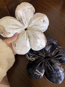 1 件秋冬天鹅绒花朵发圈女士时尚马尾发带高弹力高品质发饰发圈 - 彩色 - 查看 3